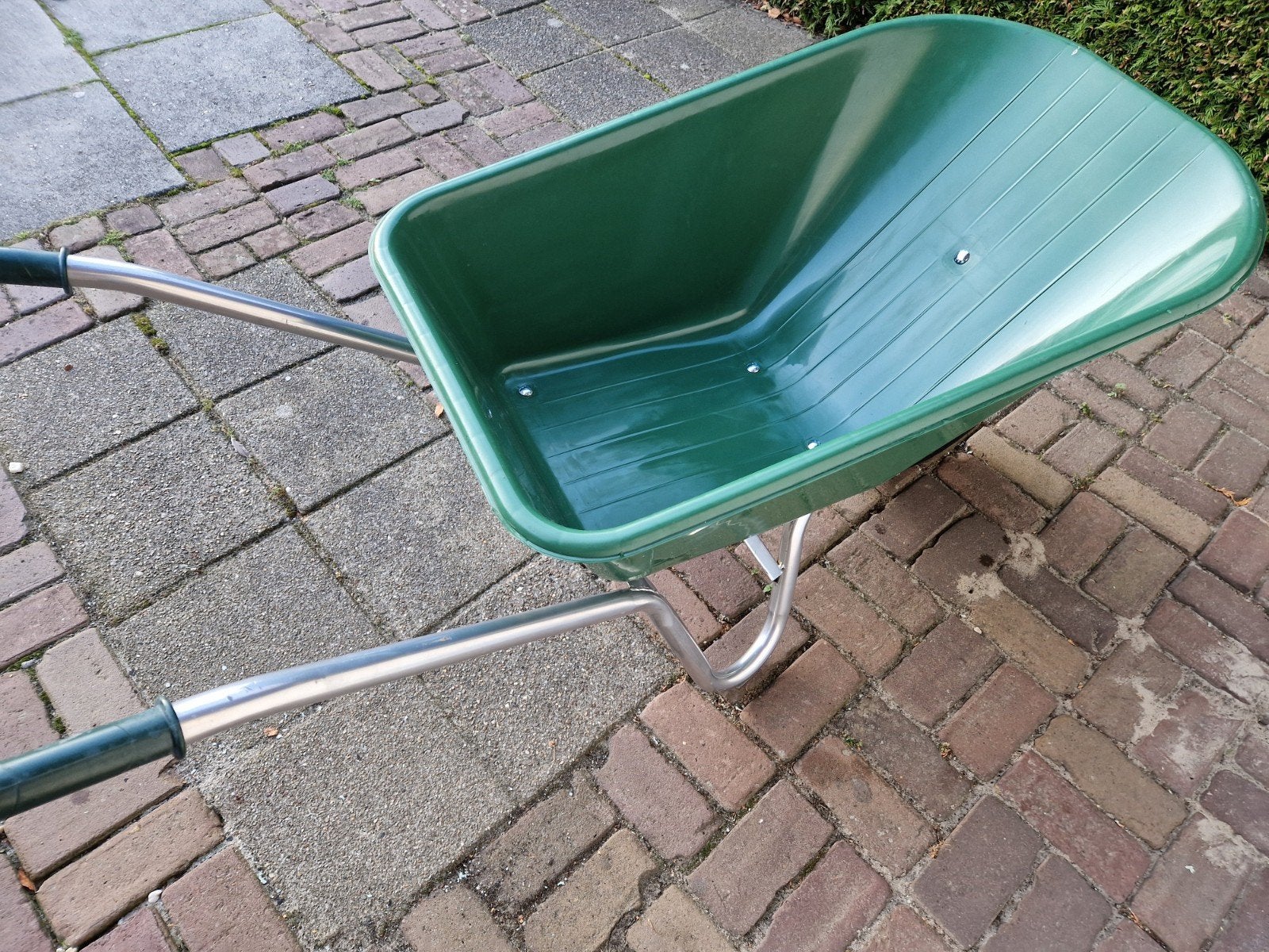 Nieuwe Talen Tools Kruiwagen 100L Donkergroen, Tweewielig, Nieuw, Ophalen of Verzenden, Talen Tools