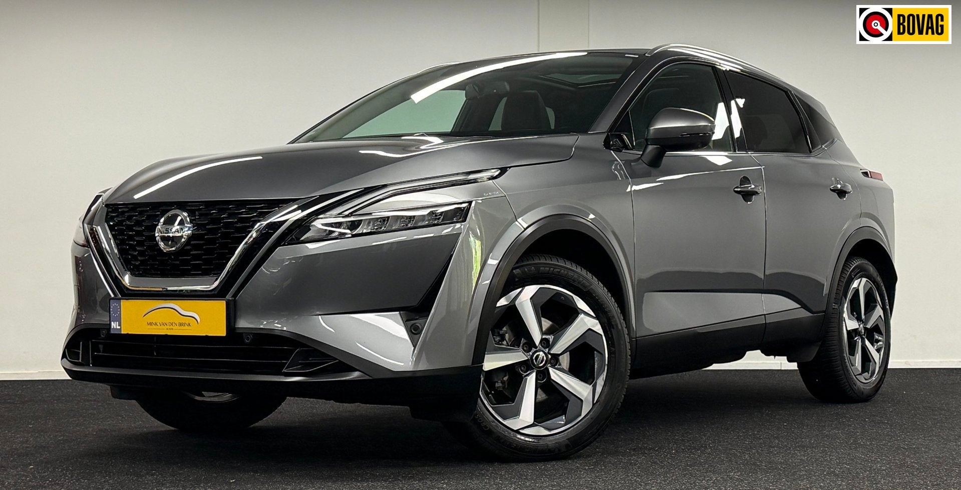 Nissan Qashqai 1.3 MHEV Xtronic Premiere Edition*Trekhaak*Pa, Automatische klimaatregeling, Zwart, 4 cilinders, Leder en Stof