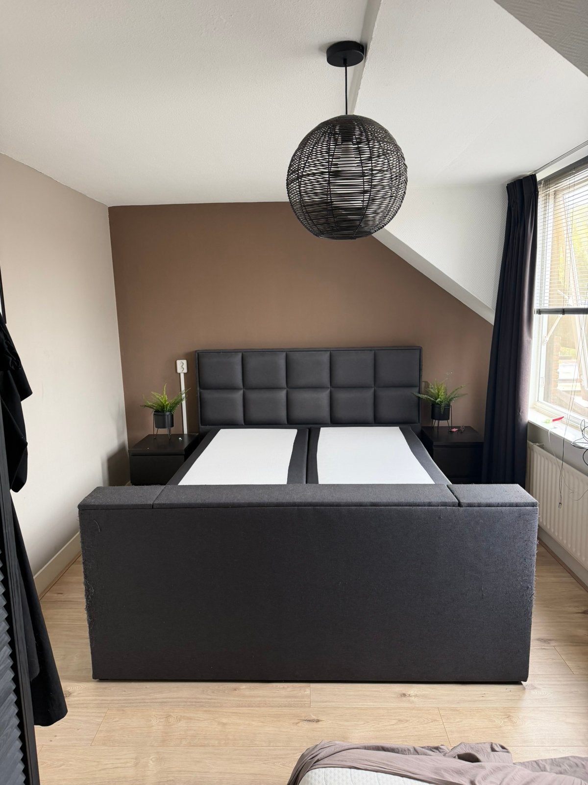 Boxspring met tv lift, Ophalen, Tweepersoons, Zo goed als nieuw, 200 cm