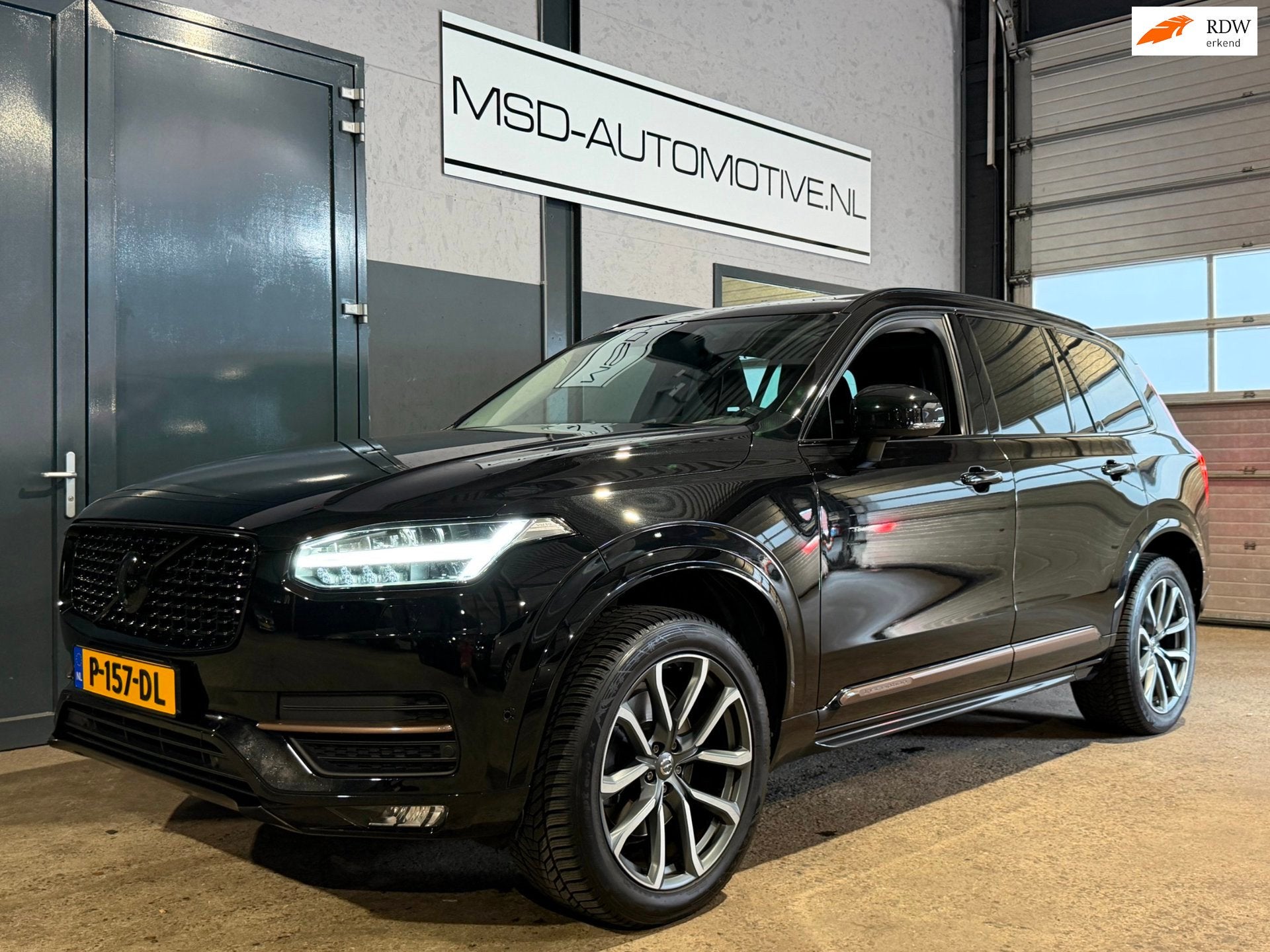 Volvo XC90 2.0 T6 AWD Inscription 7 persoons B&W Audio, Auto's, Volvo, Gebruikt, 4 cilinders, 1969 cc, 320 pk