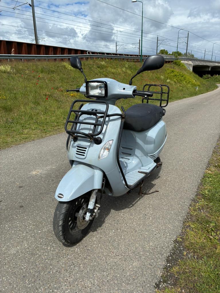 AGM VX50 snorscooter Nardo Grey in goede staat, Gebruikt, Ophalen of Verzenden, Benzine, 50 cc