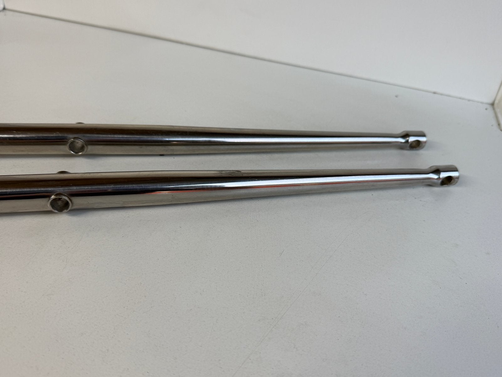 2 x RVS scepter 63 cm met scepterpot, Ophalen of Verzenden, Gebruikt, Overige typen