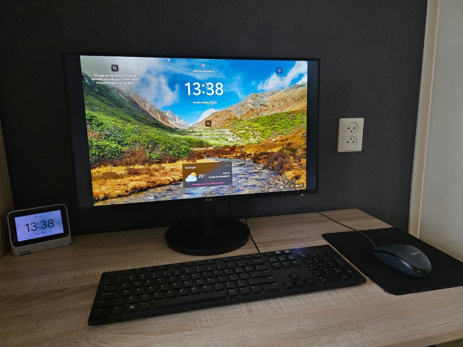 AOC Full HD IPS monitor USB-C65w USB-hub Speakers 24 inch, Ophalen, Zo goed als nieuw, AOC