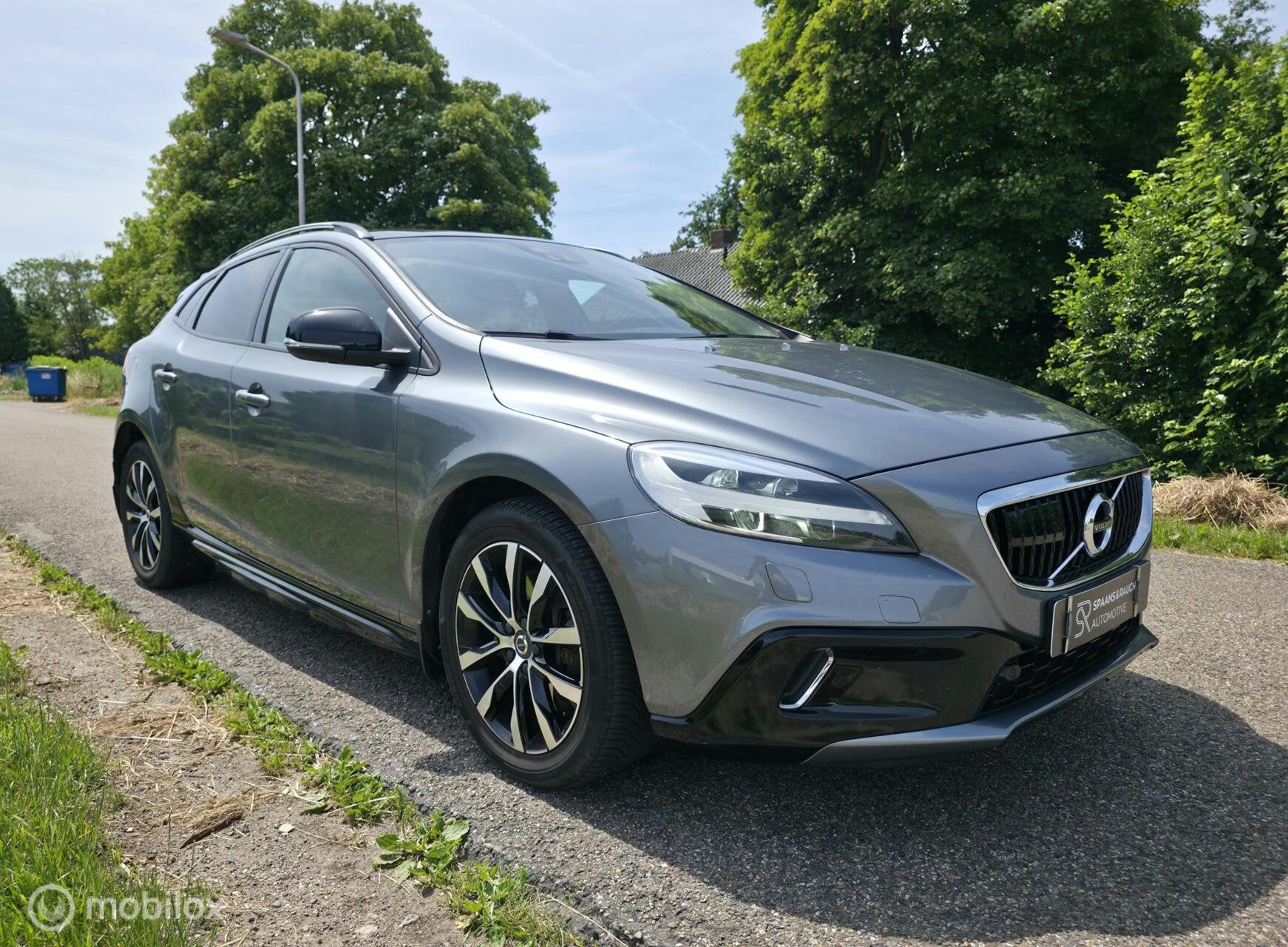 Volvo V40 Cross Country 1.5 T3 Polar+ / Pano / Standk / Cam, Auto's, Volvo, Dealer onderhouden, Euro 6, 4 cilinders, 700 kg