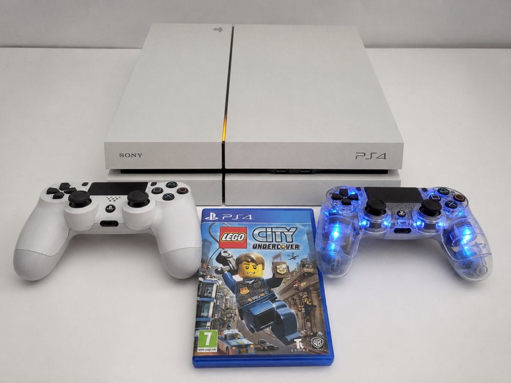 PS4 Wit 500GB + 2 Controllers (1 nieuw met LED) + Game | €89, Online, Overige genres, 1 speler, Ophalen of Verzenden
