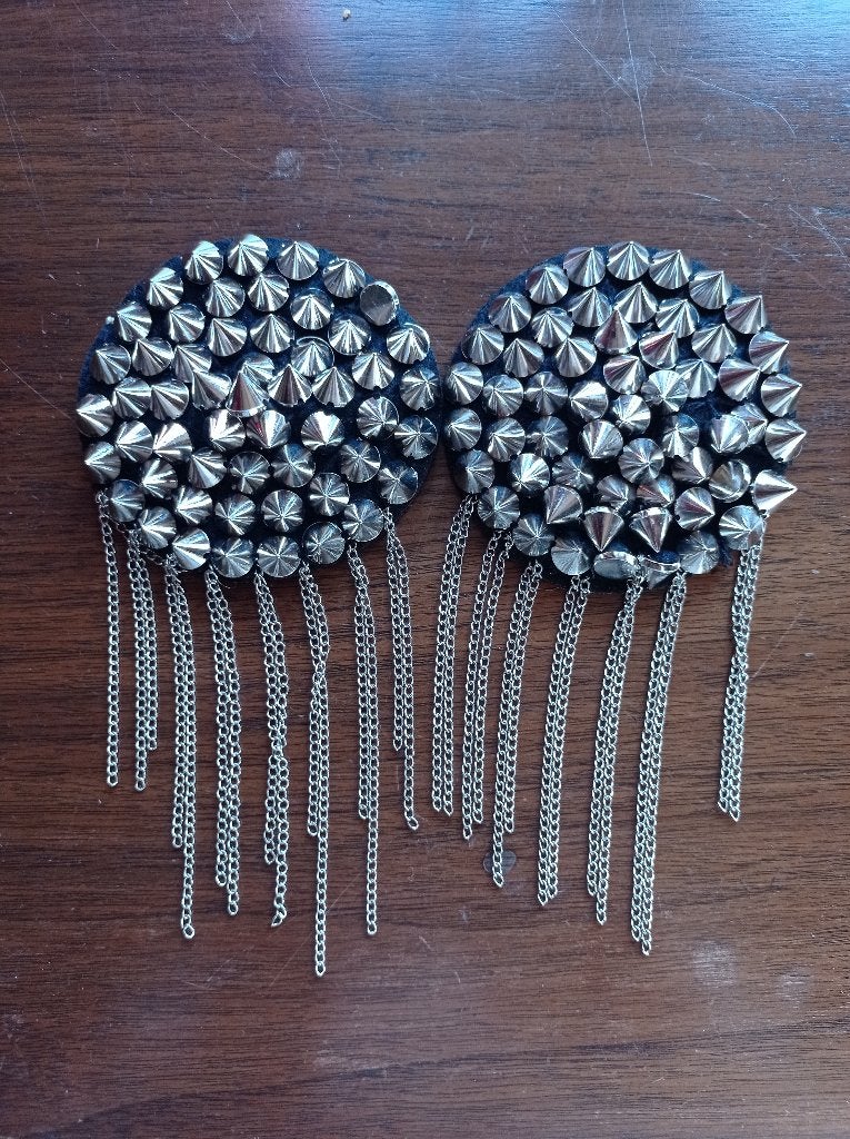 Punk studs epauletten, Carnaval, Ophalen of Verzenden, Zo goed als nieuw, Accessoires
