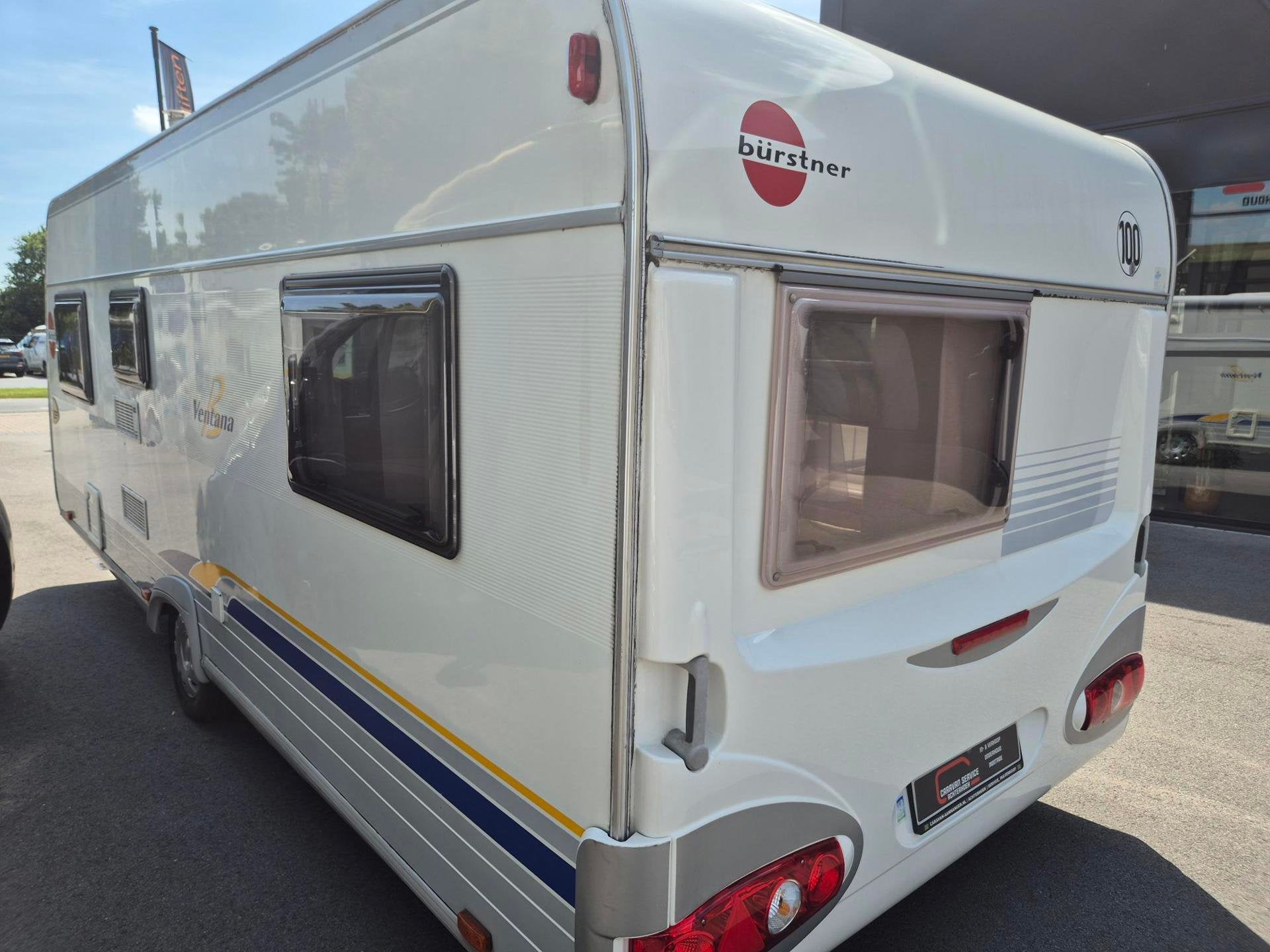 Buerstner Ventana 530TK Stapelbed, Airco + VT + 2x Luifel, Caravans en Kamperen, Caravans, Overige typen, Rondzit, Bedrijf, Bürstner