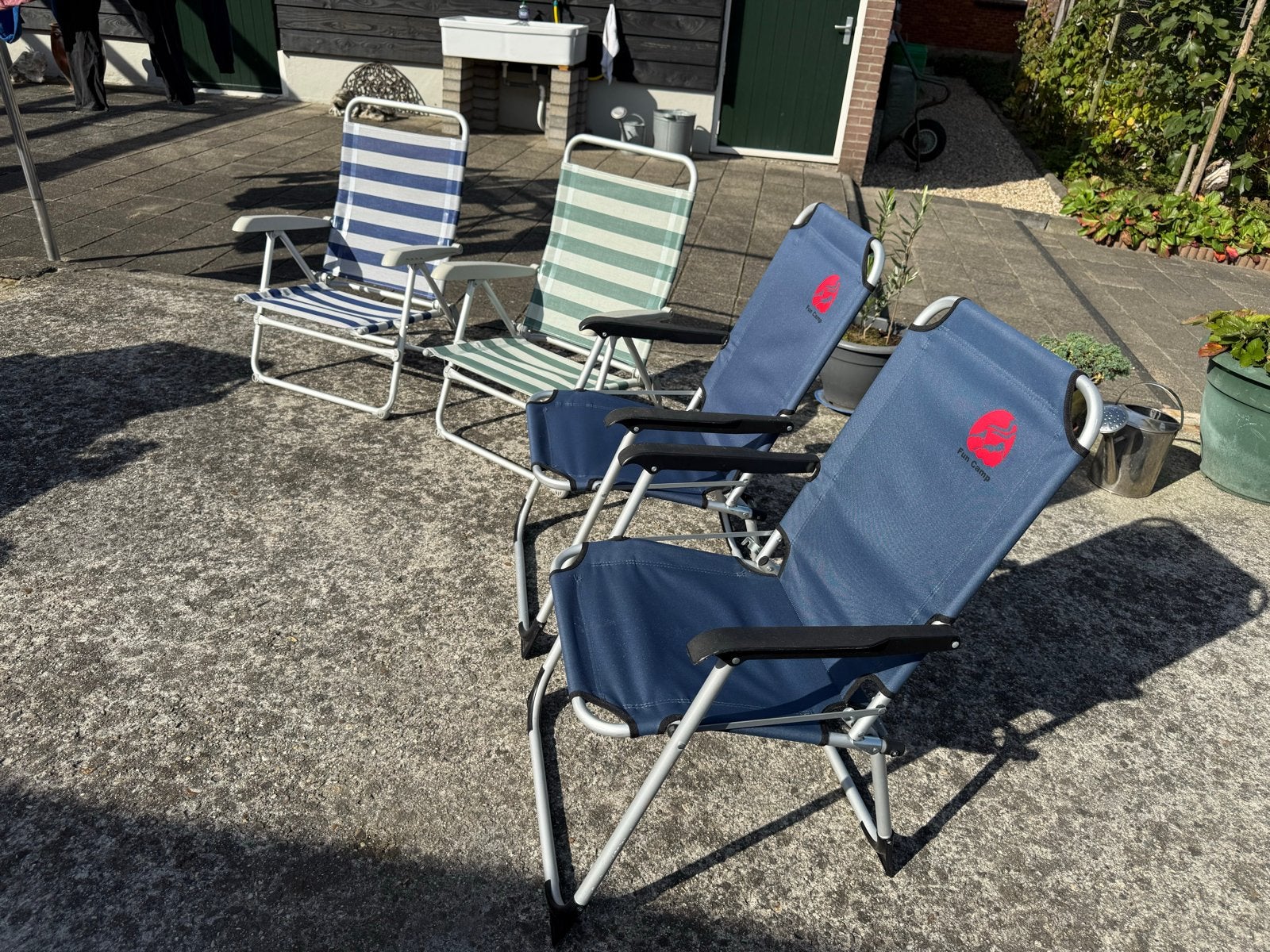 Set van 4 campingstoelen - 2x Fun Camp, 2x gestreept, Caravans en Kamperen, Ophalen, Gebruikt, Campingstoel