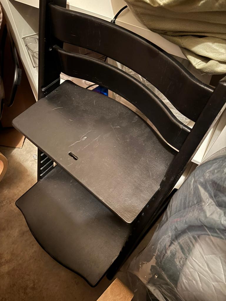 Stokke tripp trapp zwart LEES BESCHRIJVING, Ophalen, Zo goed als nieuw, Meegroeistoel
