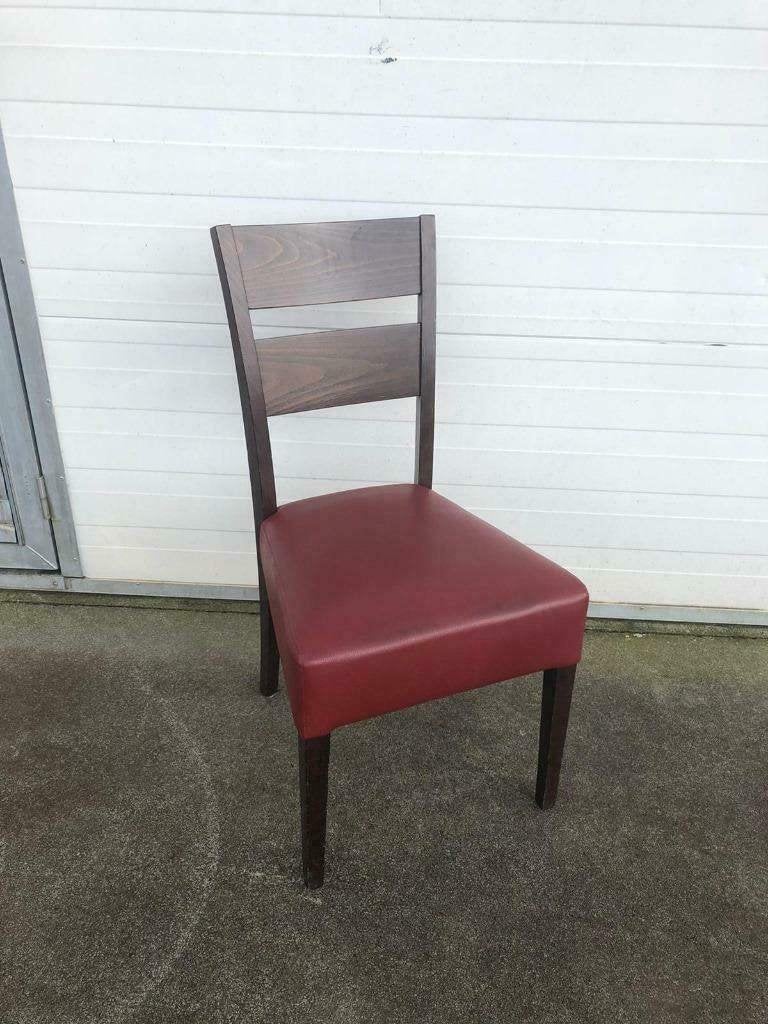 partij 22 stuks horeca restaurant stoelen rood en creme, Ophalen, Zo goed als nieuw, Vijf, Zes of meer stoelen, Leer