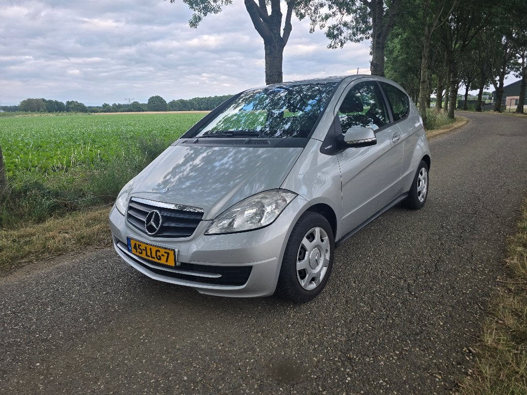 Mercedes-Benz A-Klasse A160 1.5I, Nieuwe APK, Auto's, Voorwielaandrijving, Stof, 1498 cc, Zwart