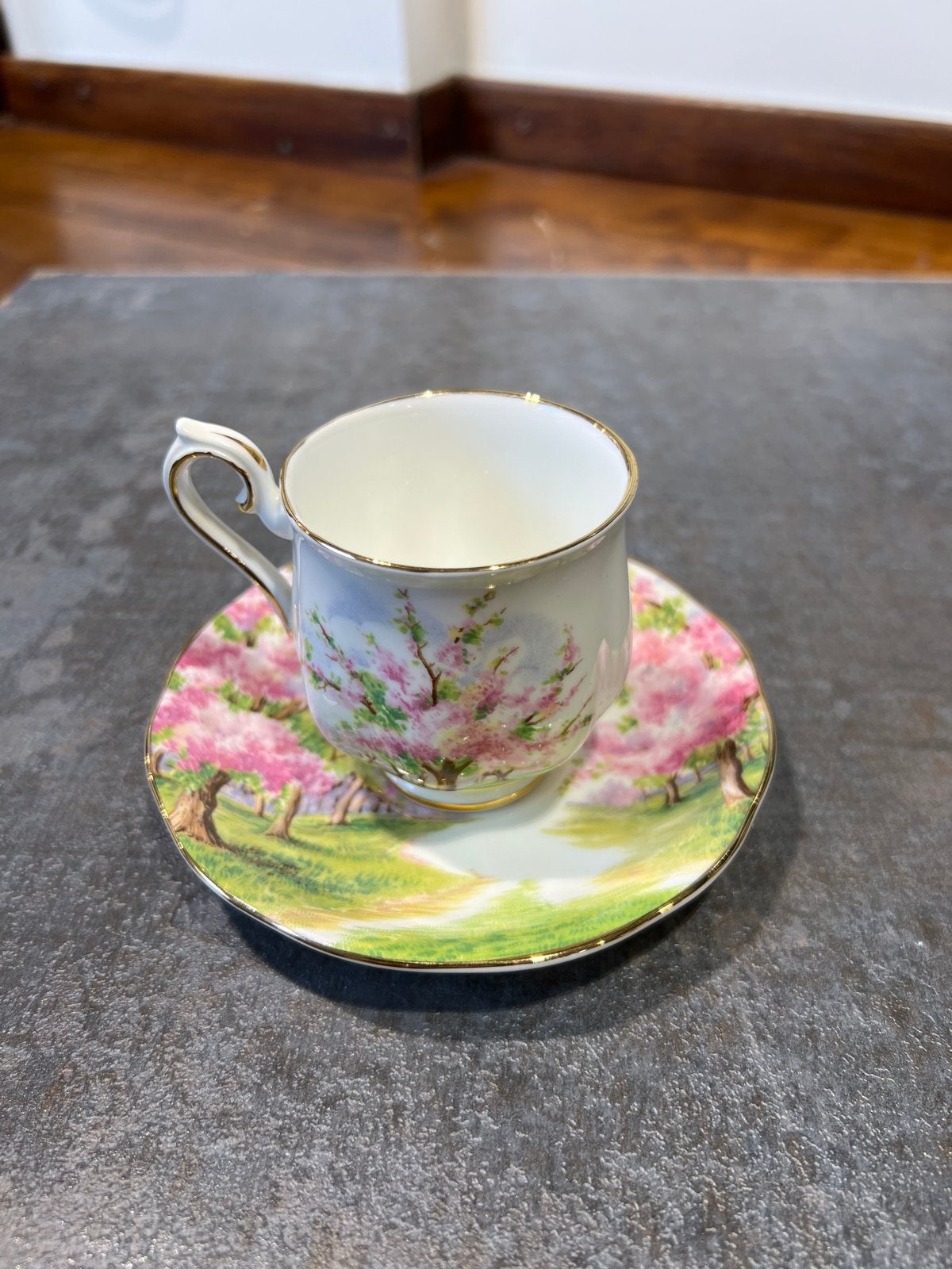 Royal Albert Blossom Time theekopje met schotel, Ophalen of Verzenden