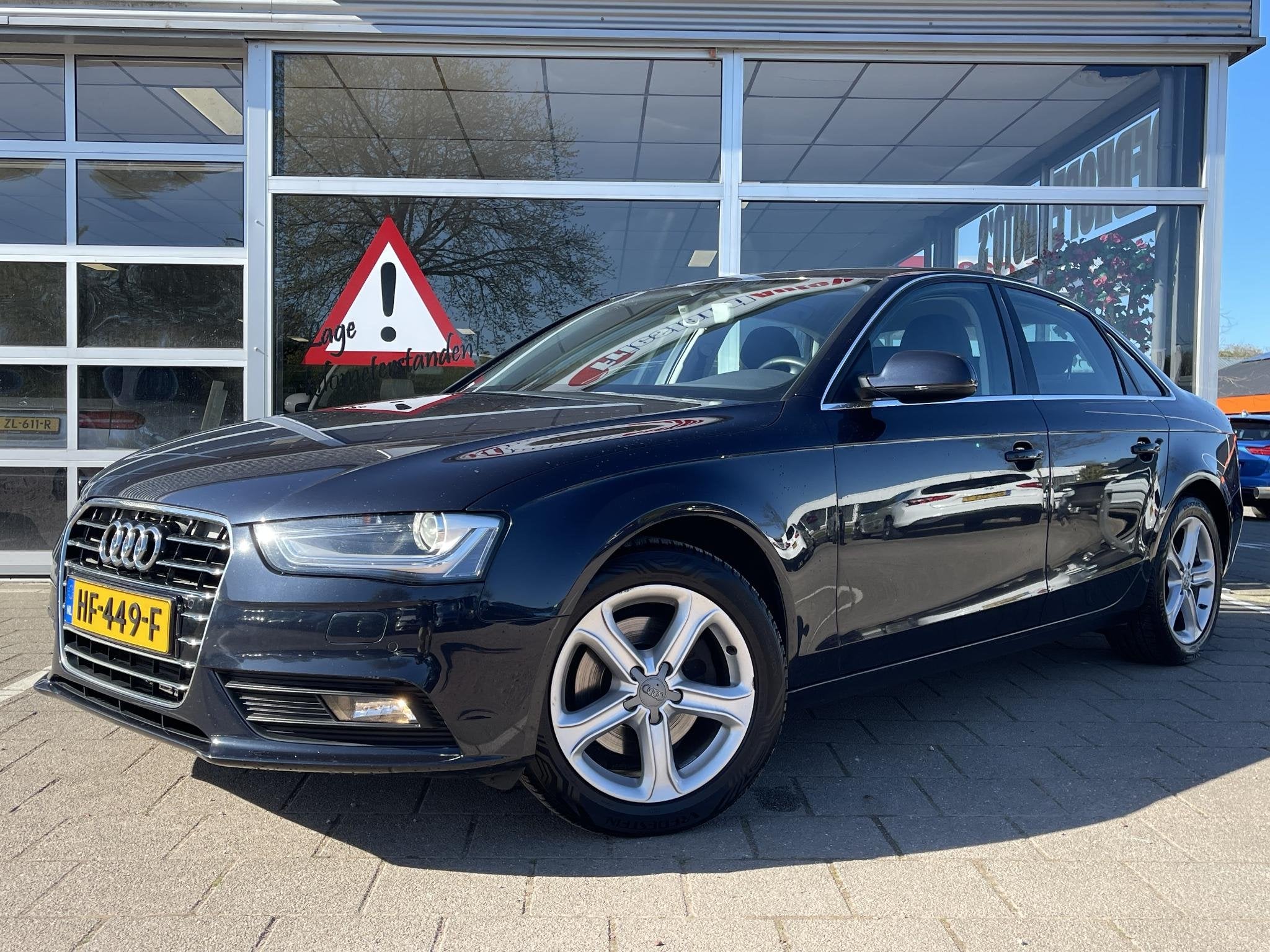 Audi A4 Limousine 1.8 TFSI Advance /Clima/Cruise/NAVI/PDC/On, Voorwielaandrijving, Euro 5, Stof, Gebruikt