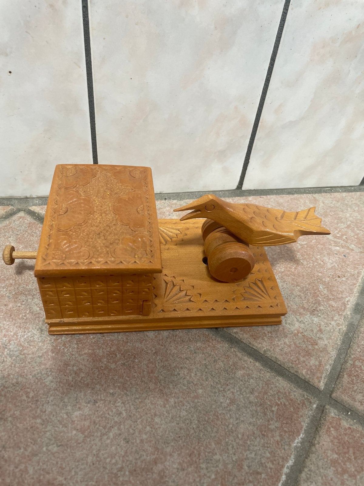 Vintage Houten Sigarettendispenser met Vogelmechanisme, Ophalen of Verzenden