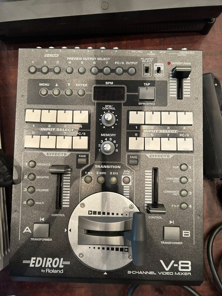 Edirol Roland V-8 8-kanaals videomixer, Ophalen, Gebruikt, Video