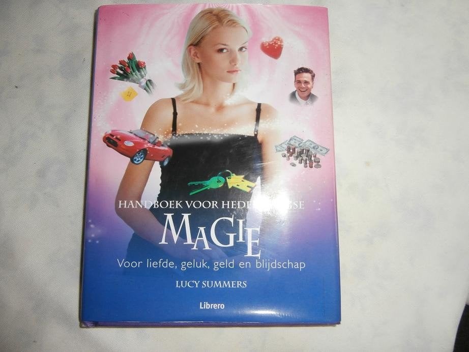 Magie ,Handboek voor hedendaagse geluk, Ophalen of Verzenden, Zo goed als nieuw, Overige onderwerpen, Overige typen