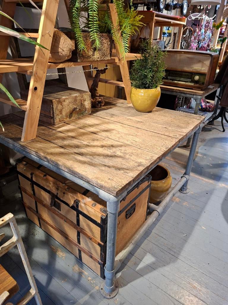 Industriële tafel eettafel stamtafel buitentafel, Huis en Inrichting, Tafels | Eettafels, Overige houtsoorten, Gebruikt, Ophalen of Verzenden