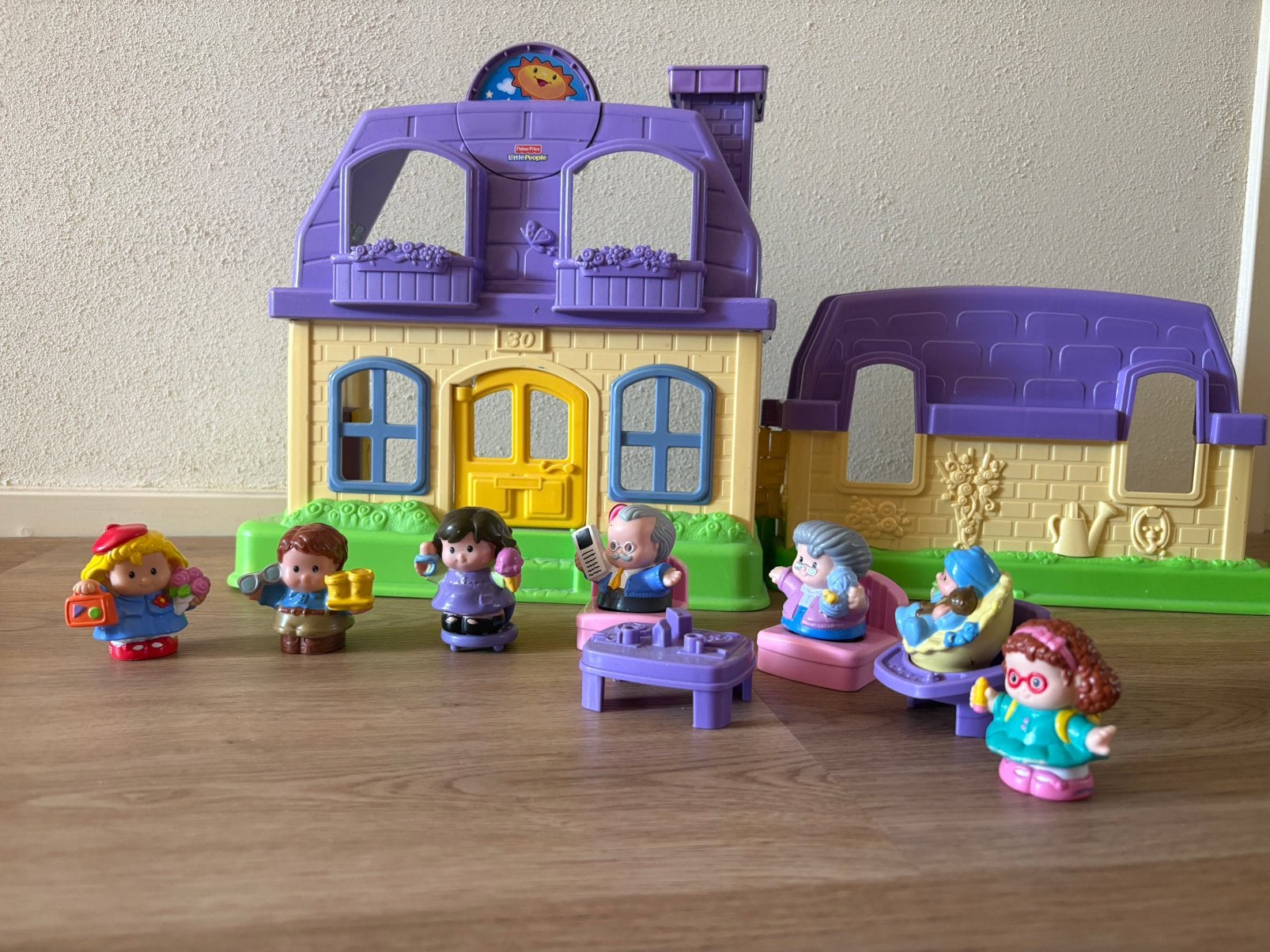 Speelhuis LittlePeople met geluiden inclusief poppetjes, Ophalen, Zo goed als nieuw, Poppenhuis