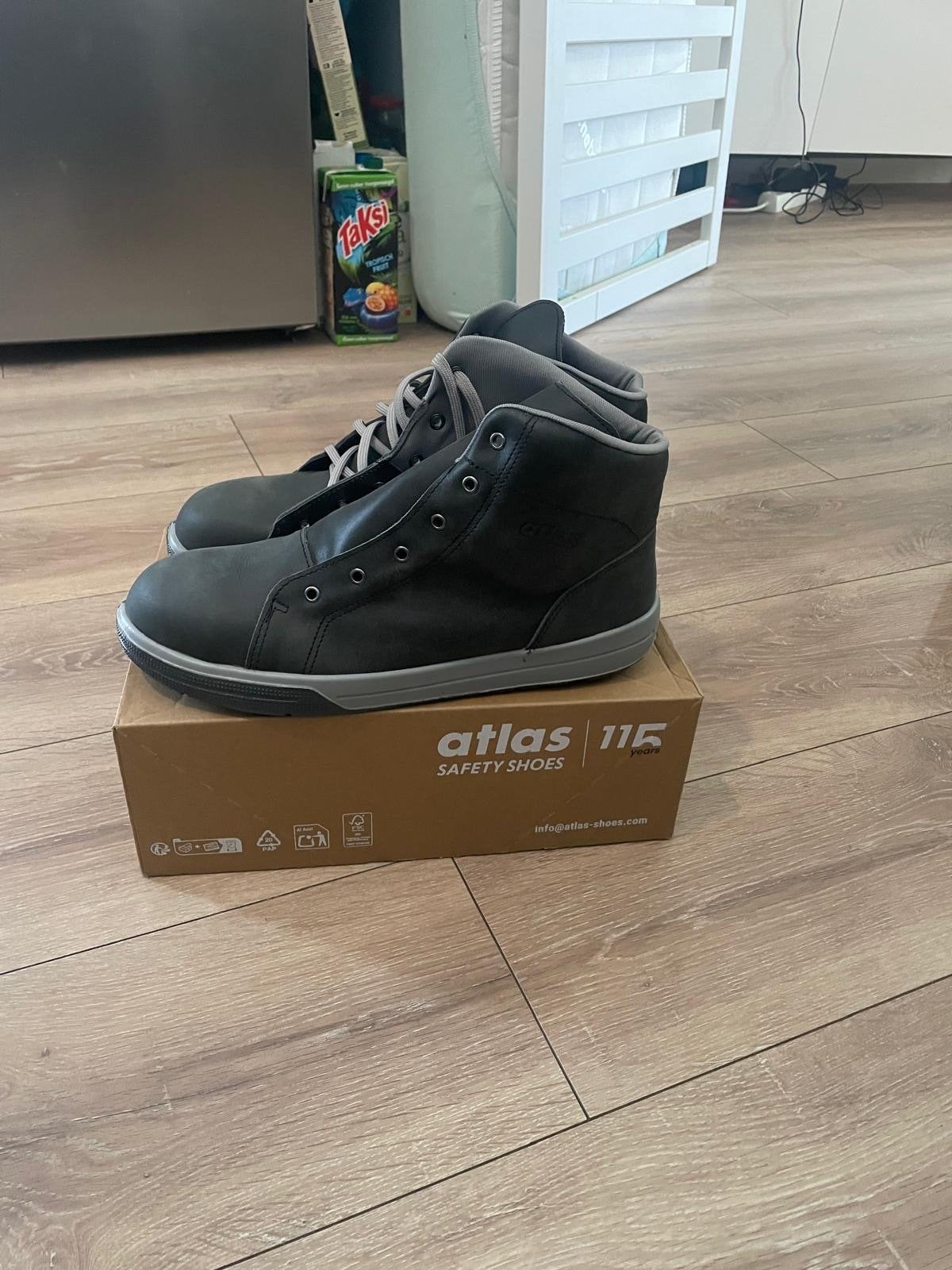 Nieuwe Atlas veiligheidsschoenen, maat 45, Ophalen of Verzenden, Nieuw