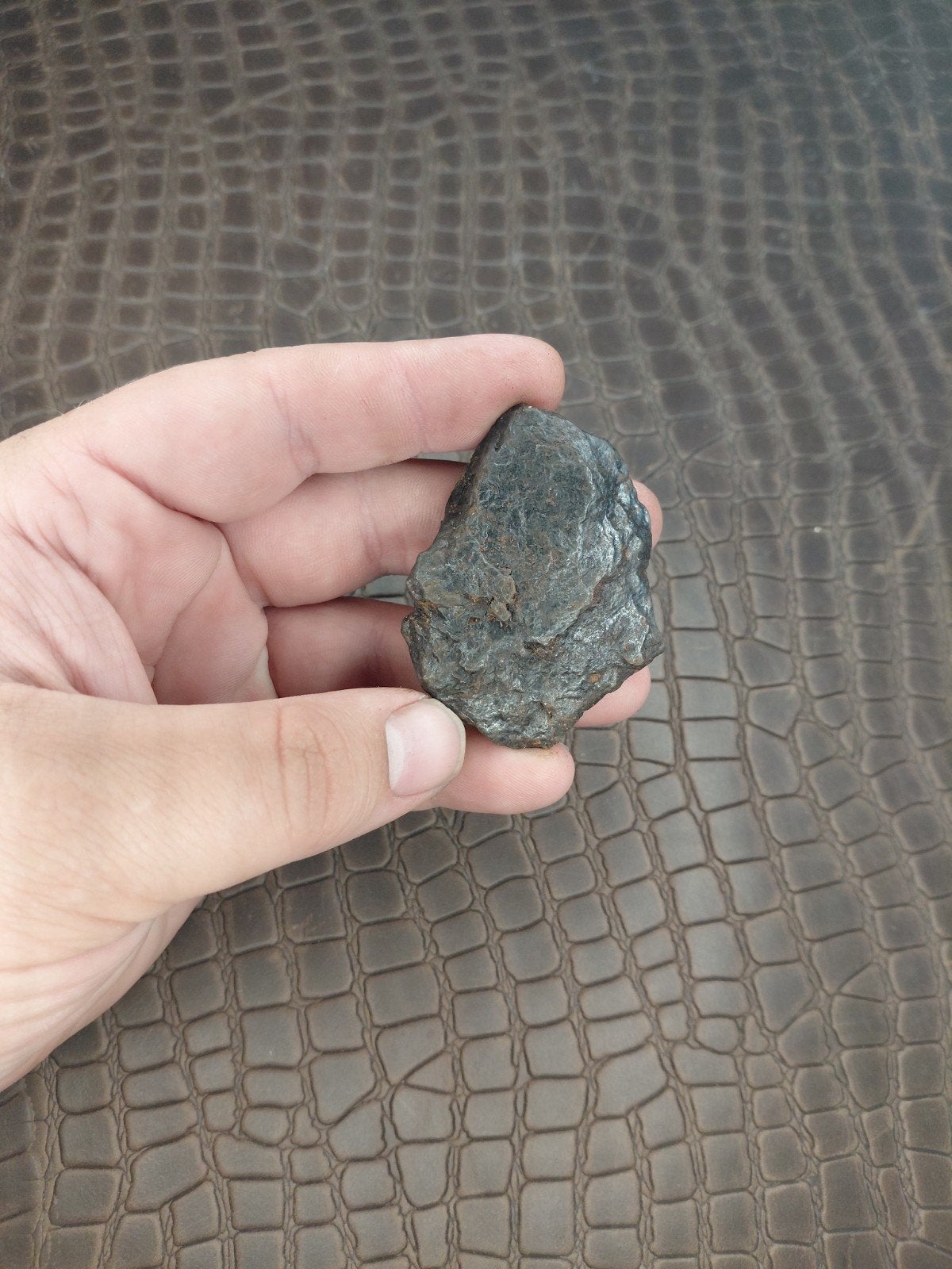 107 gram ijzer Meteoriet speciment, Verzamelen, Mineralen en Fossielen, Ophalen of Verzenden