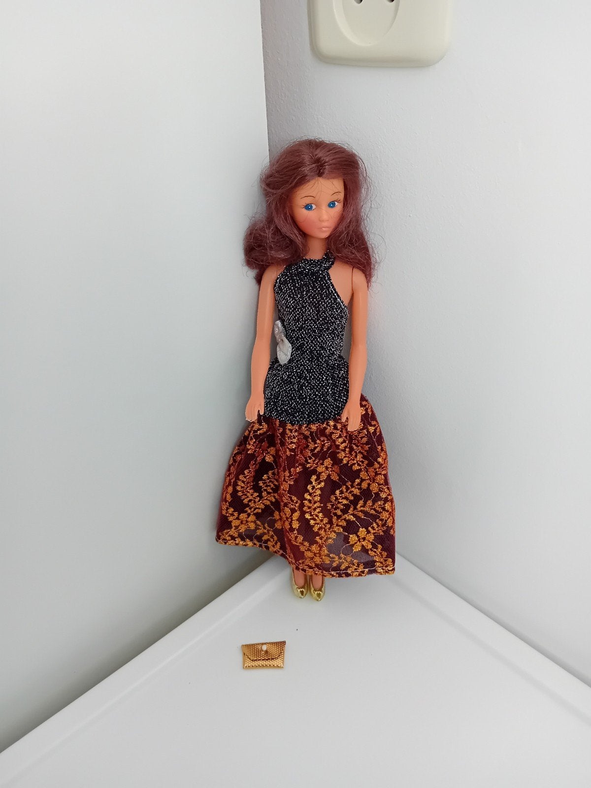 Vintage pop met elegante avondjurk en tasje, Ophalen, Gebruikt, Overige typen
