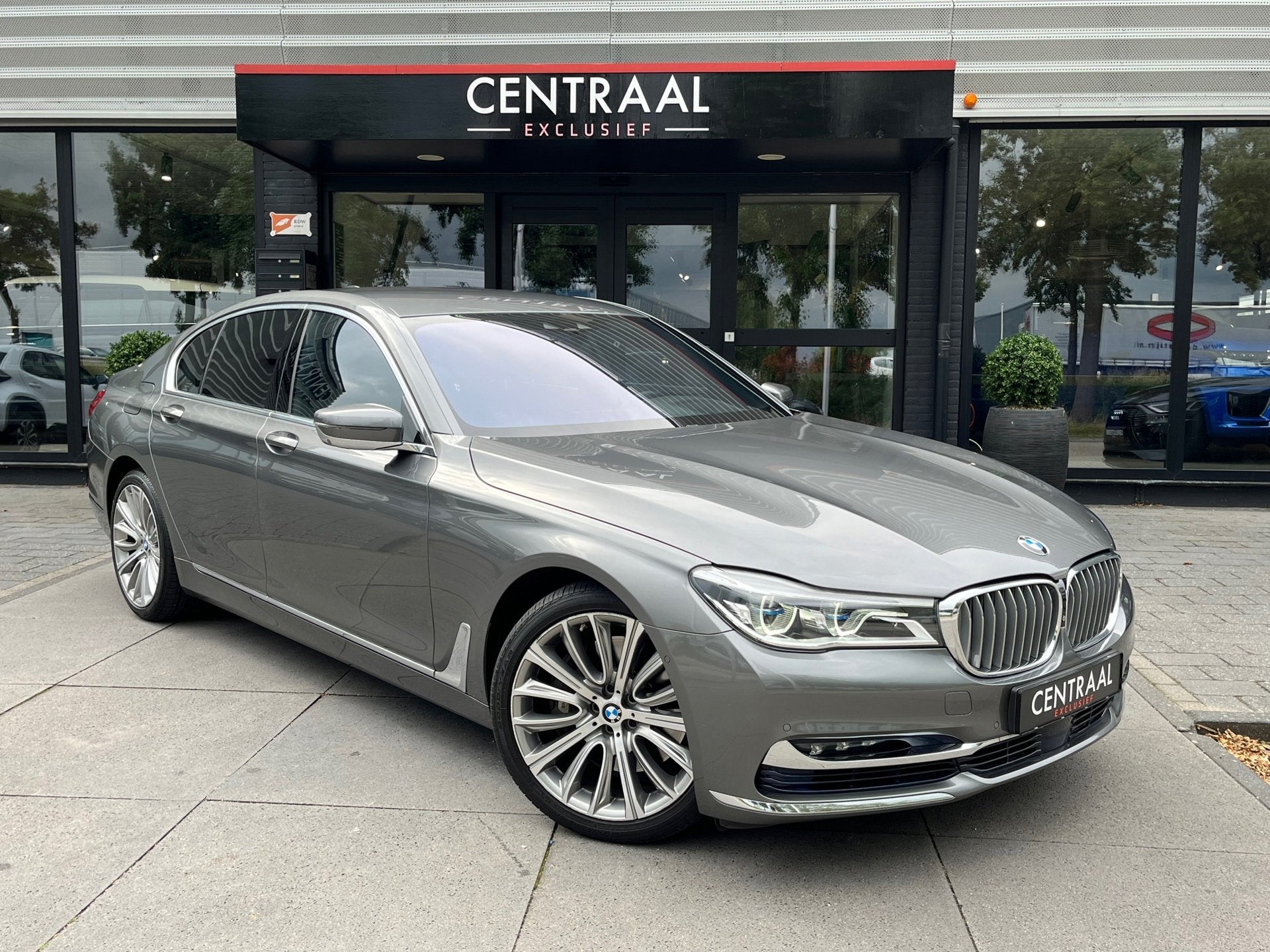 BMW 7-serie 750i xDrive Individual 450PK|Harman/Kardon|Massa, Auto's, Automaat, Dealer onderhouden, Gebruikt, 4395 cc