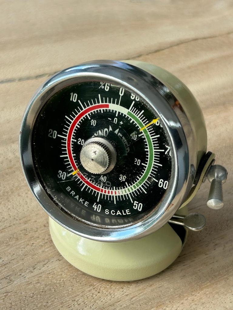 originele vintage "DYNO METER" Brake scale dashboard meter, Ophalen of Verzenden, Gebruikt, Saab