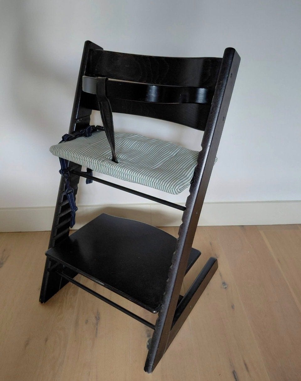 Stokke Tripp Trapp meegroeistoel - Zwart met kussen, Ophalen, Gebruikt, Meegroeistoel, Aanschuifbaar