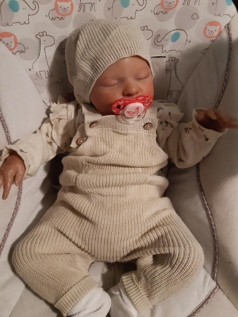 Reborn Laura, Verzamelen, Ophalen of Verzenden, Zo goed als nieuw, Babypop, Levensecht of Reborn