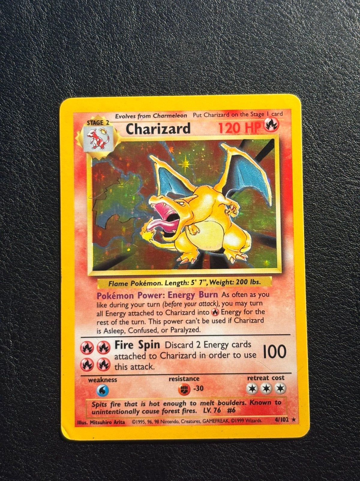 Charizard holo - Base Set 4/102 (GD), Ophalen of Verzenden, Zo goed als nieuw
