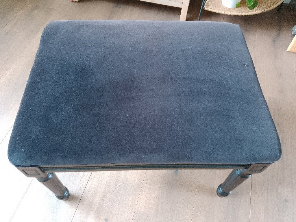 Voetenbankje zwart, Ophalen, Hout, Gebruikt, Barok