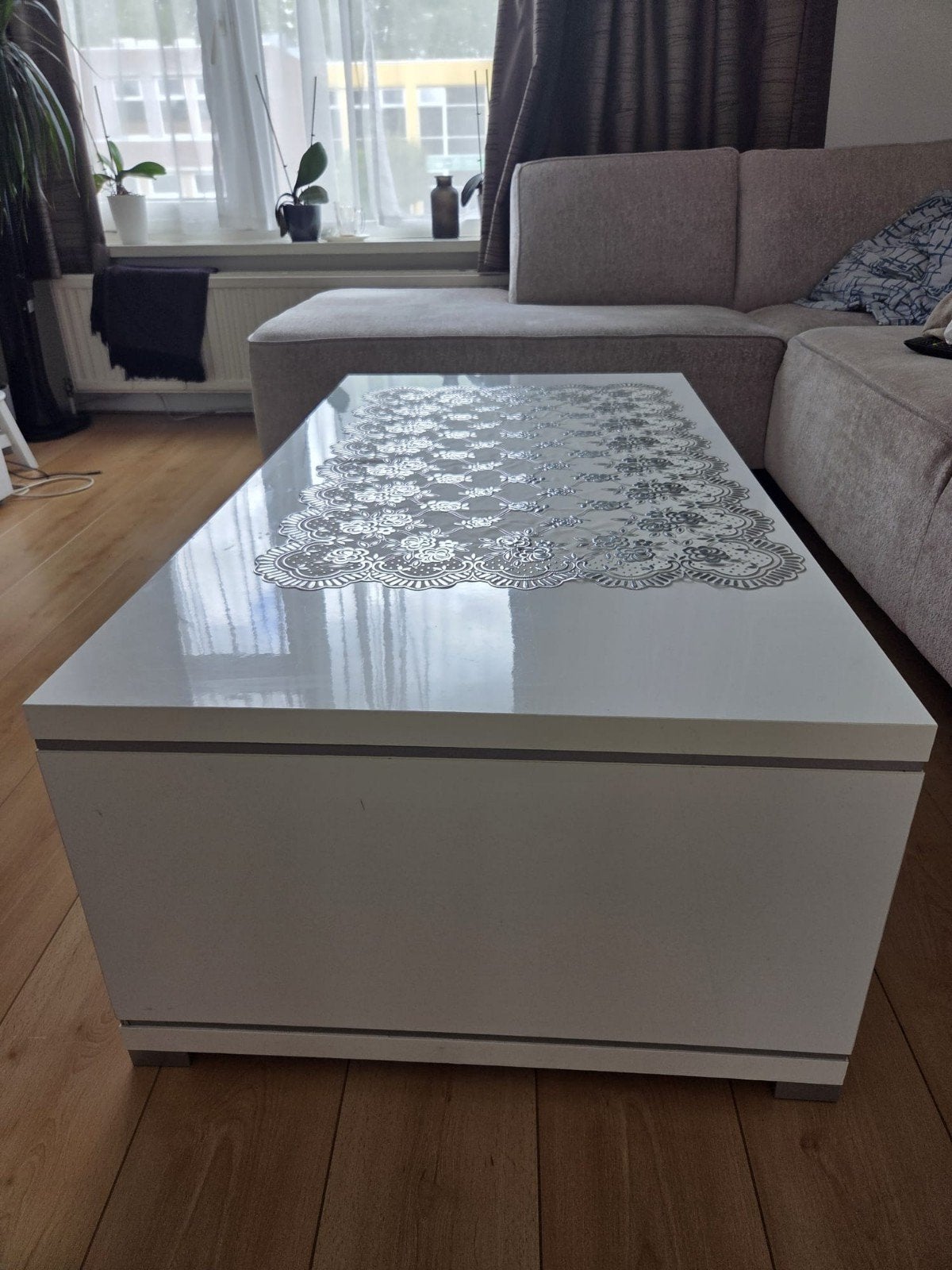 GRATIS witte hoogglans salontafel, Ophalen, Gebruikt, 100 tot 150 cm, 50 tot 100 cm