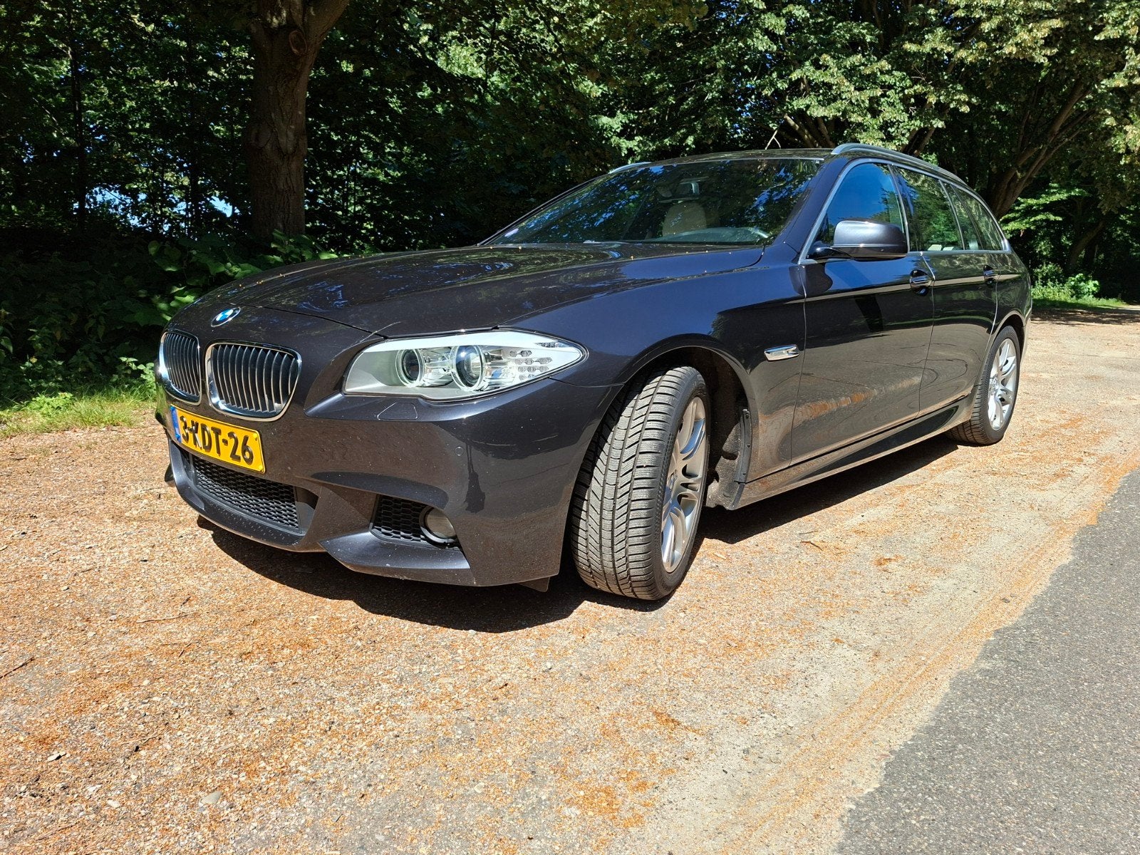 BMW 5-Serie 2.0 528I M-pakket Touring AUT 2013 Grijs Nl auto, Auto's, BMW, Automaat, Achterwielaandrijving, Zwart, 1700 kg
