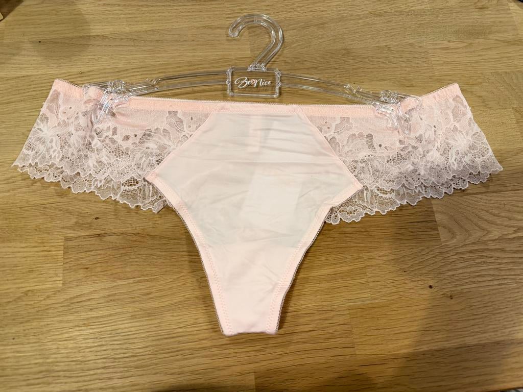 Mey string 42 NIEUW!! Nu €10, Ophalen of Verzenden, Roze, String
