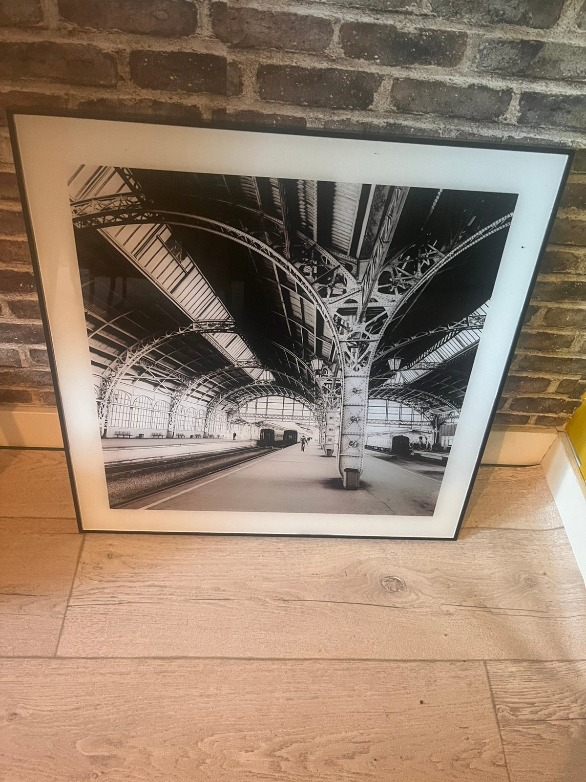 Gratis! Poster in lijst, Ophalen of Verzenden, Zo goed als nieuw, Minder dan 50 cm, Foto of Poster