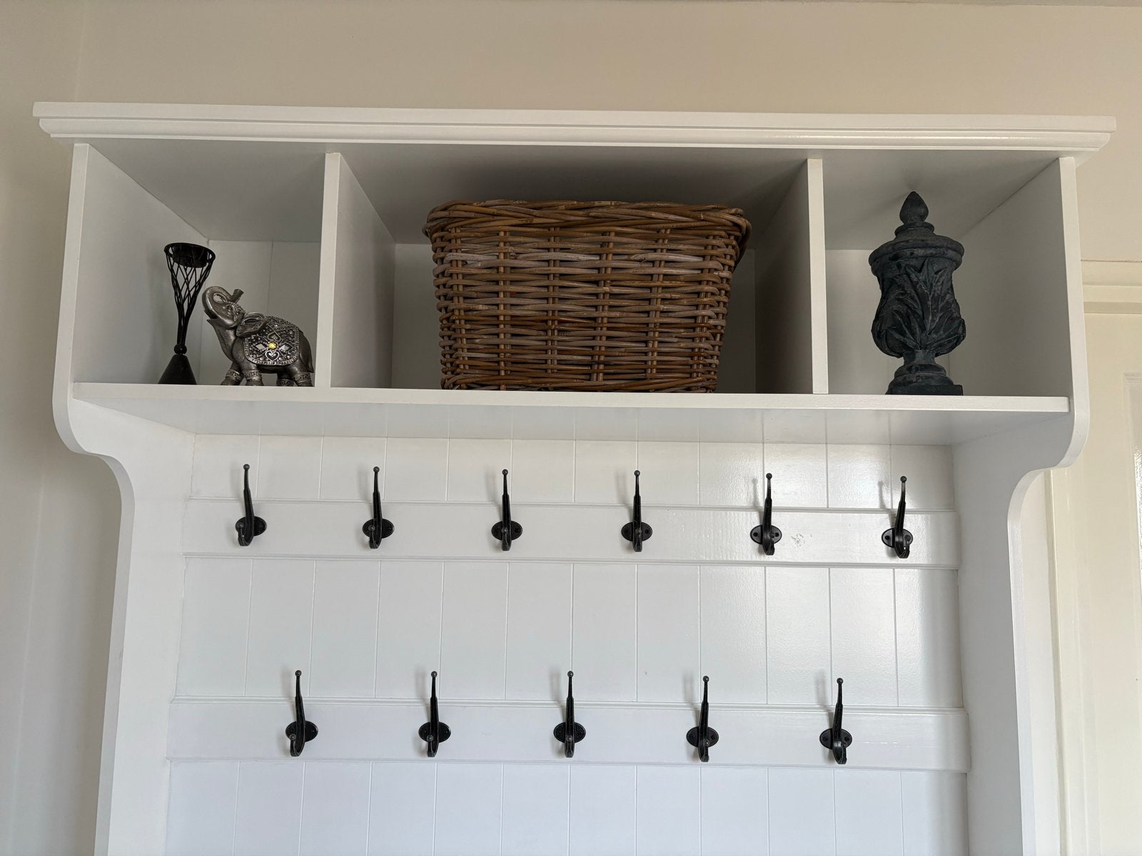 Witte kapstok met opbergruimte en 11 haken, Huis en Inrichting, Woonaccessoires | Kapstokken, Gebruikt, 200 cm of meer, Hout, Ophalen