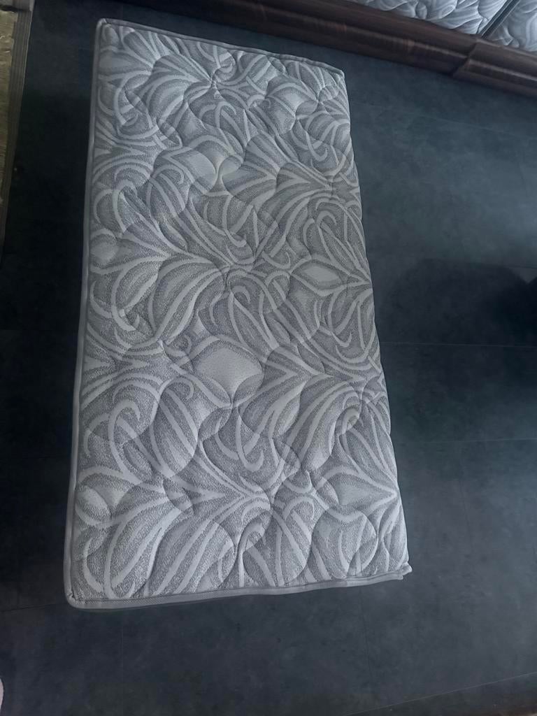 Sedari matras, Huis en Inrichting, 90 cm, Eenpersoons, Ophalen of Verzenden, Zo goed als nieuw