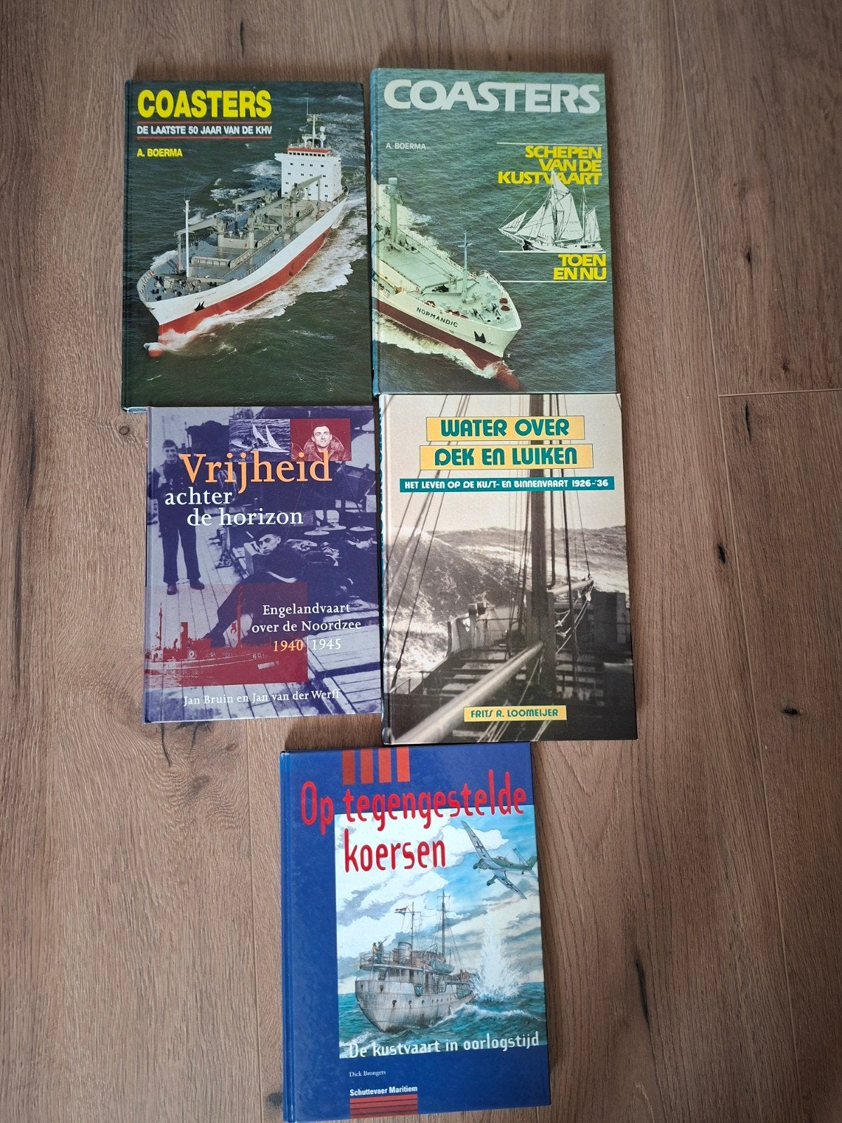 coaster boeken, Ophalen of Verzenden, Zo goed als nieuw