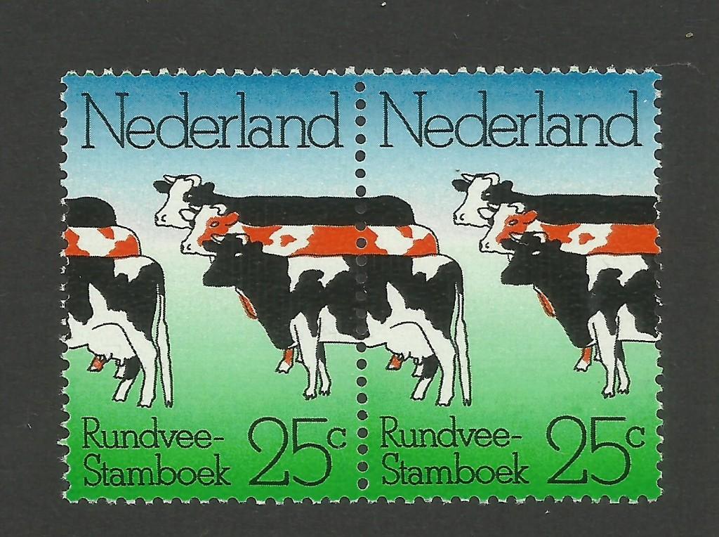 Postfris, Strook Dubbele Koe 1974 NVPH 1052, Postzegels en Munten, Verzenden, Na 1940, Postfris