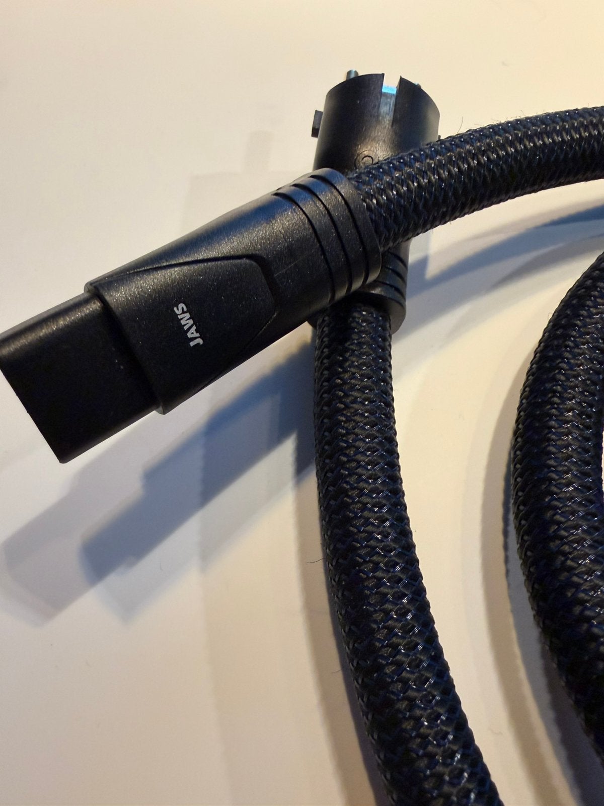 Te koop allernieuwste AudioQuest JAWS c13 stroomkabel 2m., Audio, Tv en Foto, Audiokabels en Televisiekabels, Ophalen of Verzenden