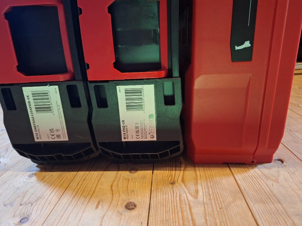 Milwaukee koffers  (2x) (nieuw) 1x Hilti nieuw, Ophalen of Verzenden, Nieuw