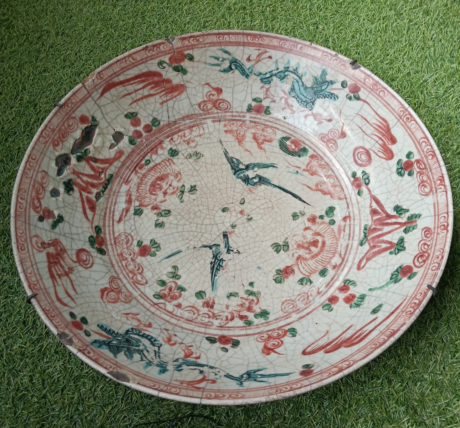 Ming Dynastie - Swatow schotel - vroeg 17e eeuw - China, Antiek en Kunst, Antiek | Wandborden en Tegels, Ophalen of Verzenden