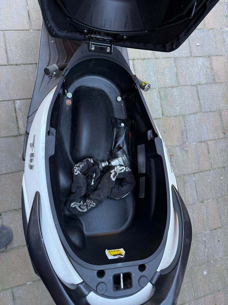Piaggio Fly Scooter, Ophalen, Zo goed als nieuw, Benzine, Fly