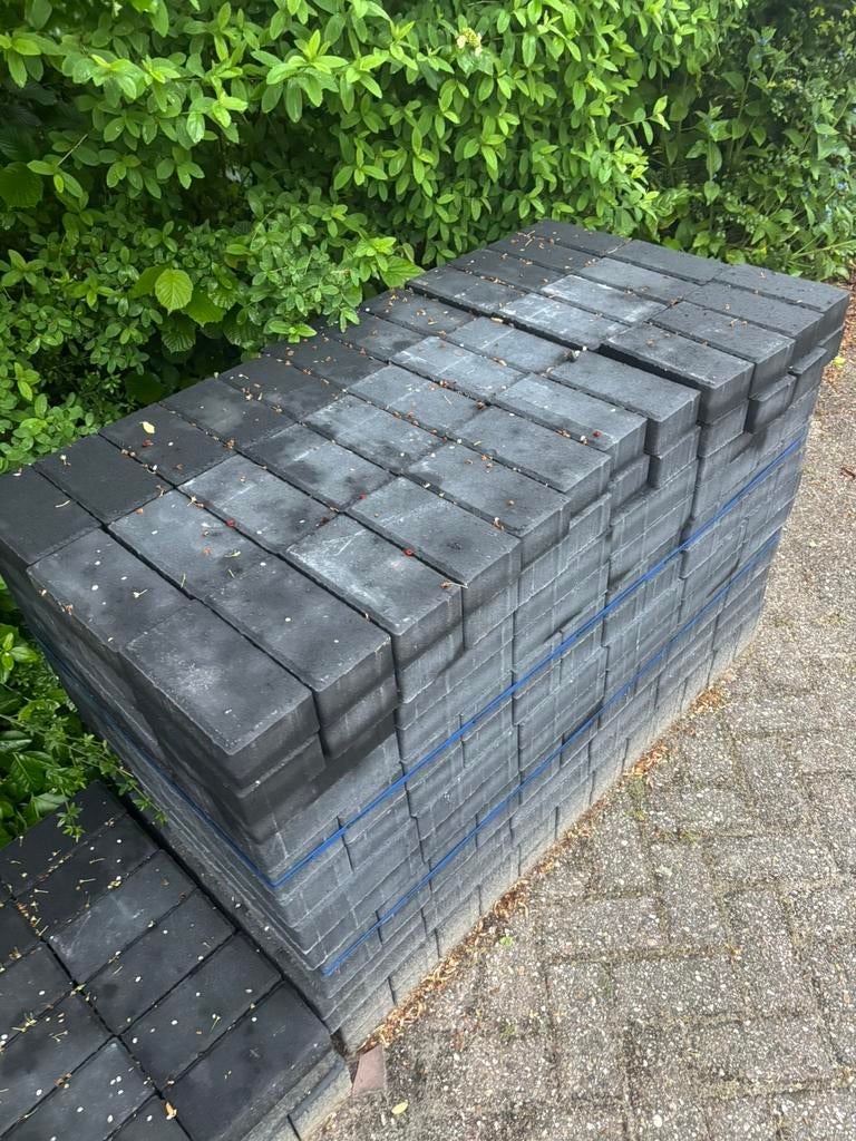Klinkers antraciet, Ophalen, Zo goed als nieuw, Beton, Klinkers