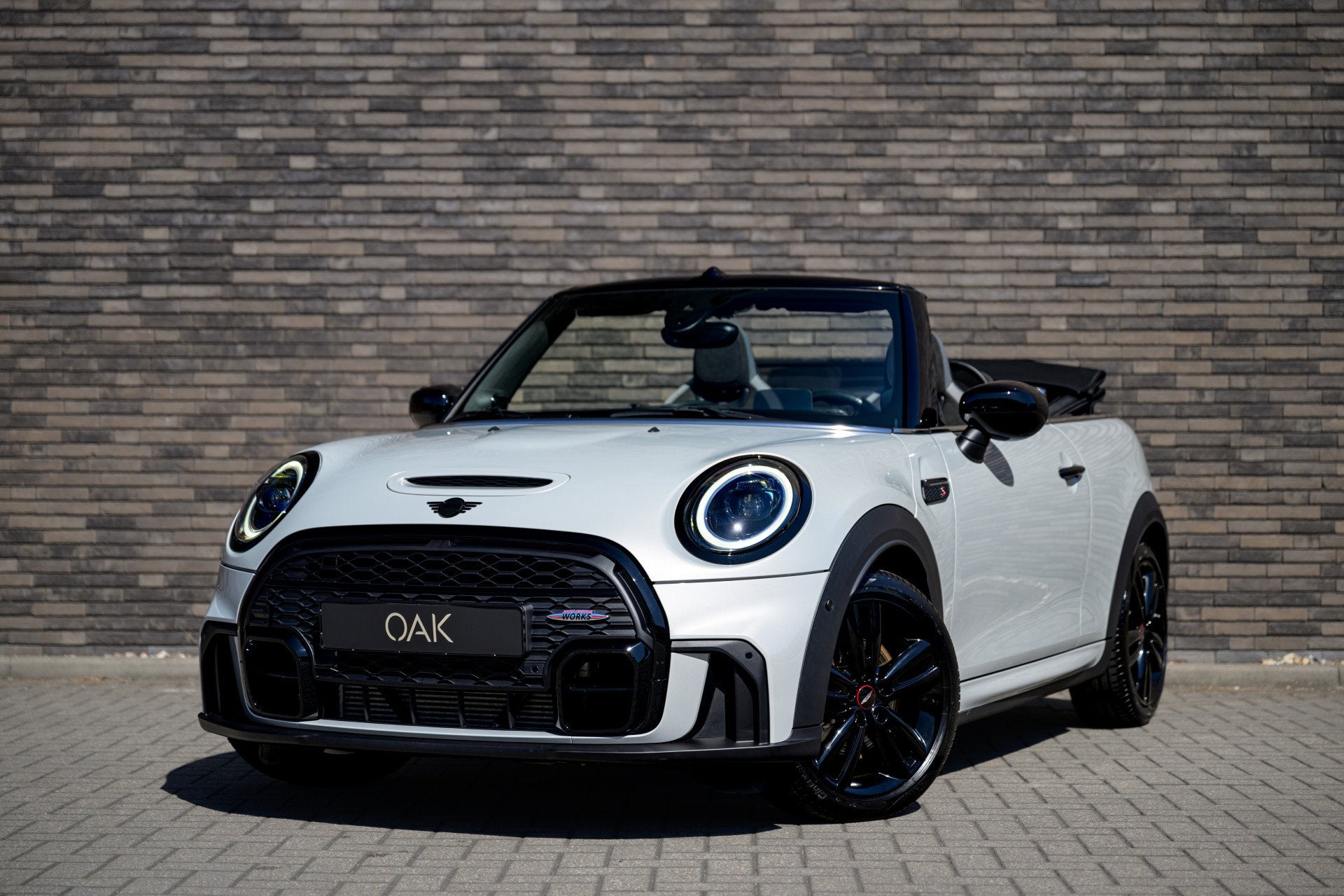 MINI Cabrio 2.0 Cooper S F1 Aut. | JCW-Trim | H&K | Head-Up, Auto's, 1300 kg, Gebruikt, Zwart, 4 cilinders