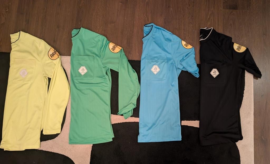 NIKE KNVB Scheidsrechterskleding, Maat L, Verzenden, Gebruikt, Set