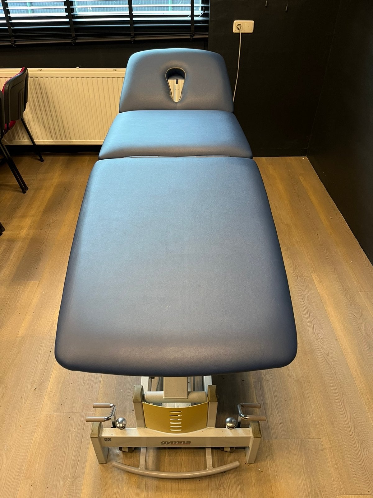 Gymna Trioplus Advanced elektrische behandelbank – 3-delig, Sport en Fitness, Ophalen, Gebruikt, Massagetafel