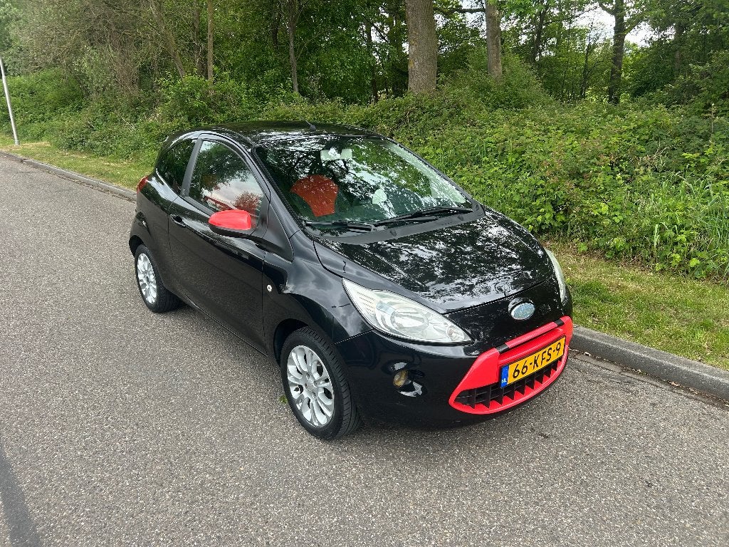 Ford Ka 1.2 black/red edition!!, Auto's, Ford, Bedrijf, Ka, ABS, Airbags, Airconditioning, Boordcomputer, Centrale vergrendeling