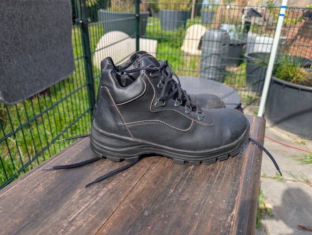 veiligheids schoen van Neskrid, Zwart, Ophalen of Verzenden, Zo goed als nieuw, Neskrid