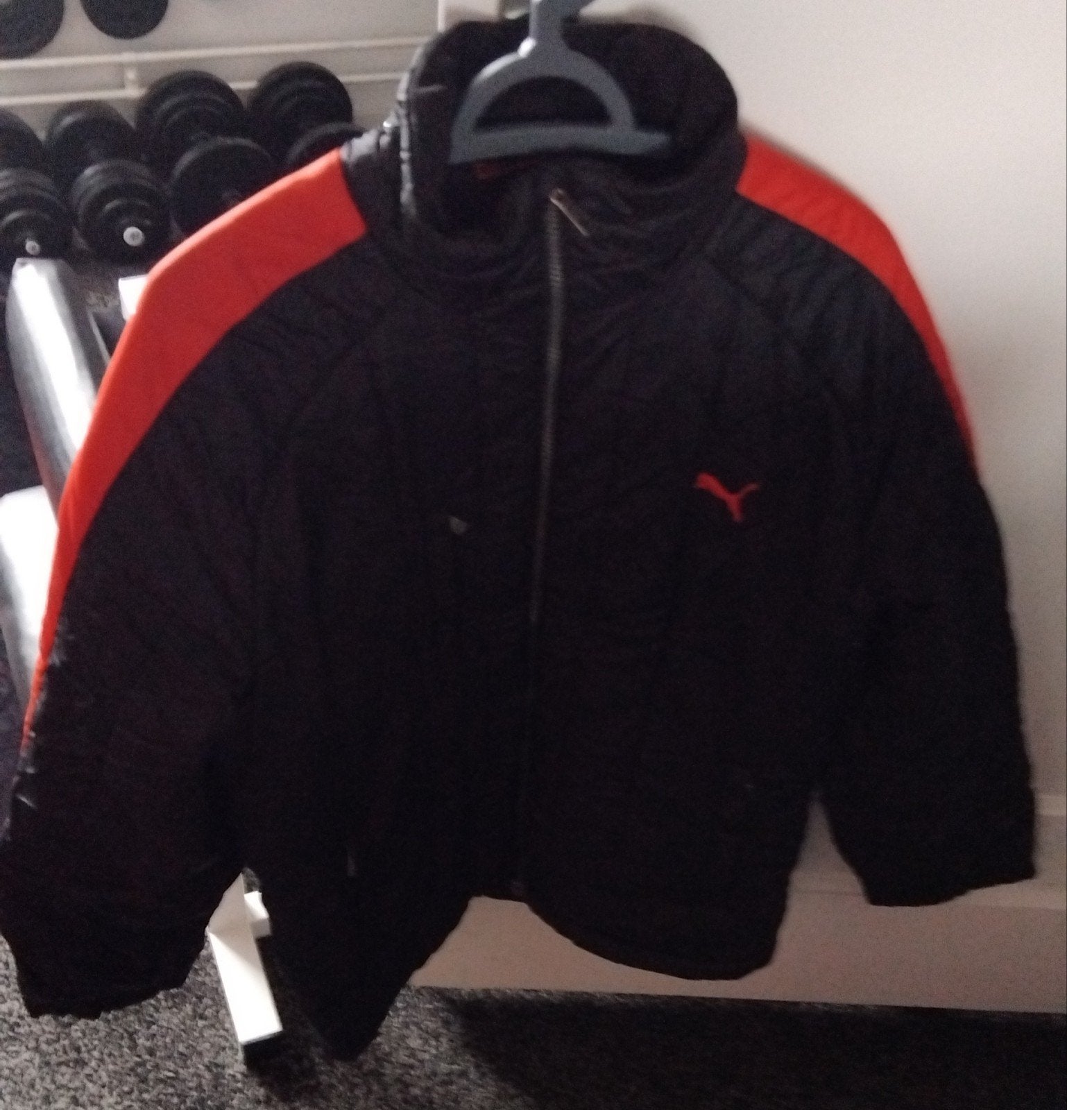 Puma jas maat M voor de winter als nieuw 12,50 euro, Kleding | Dames, Jassen | Winter, Ophalen